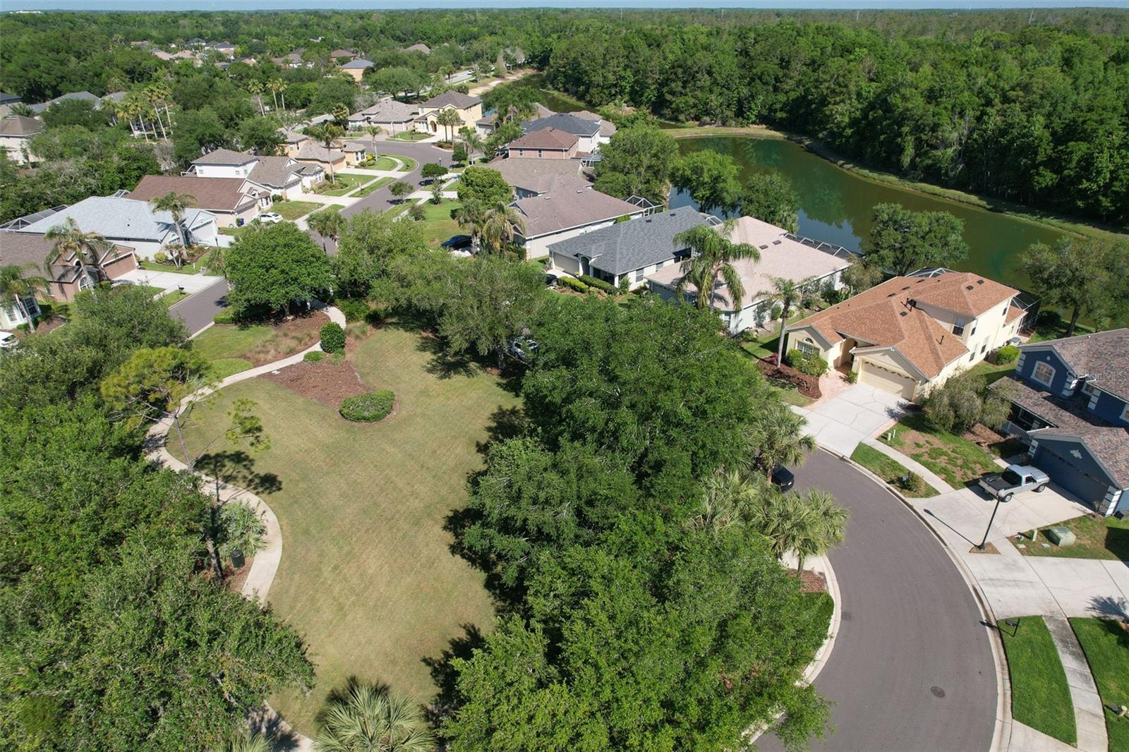 Image 2 of 34 For 27601 Baybrook Loop