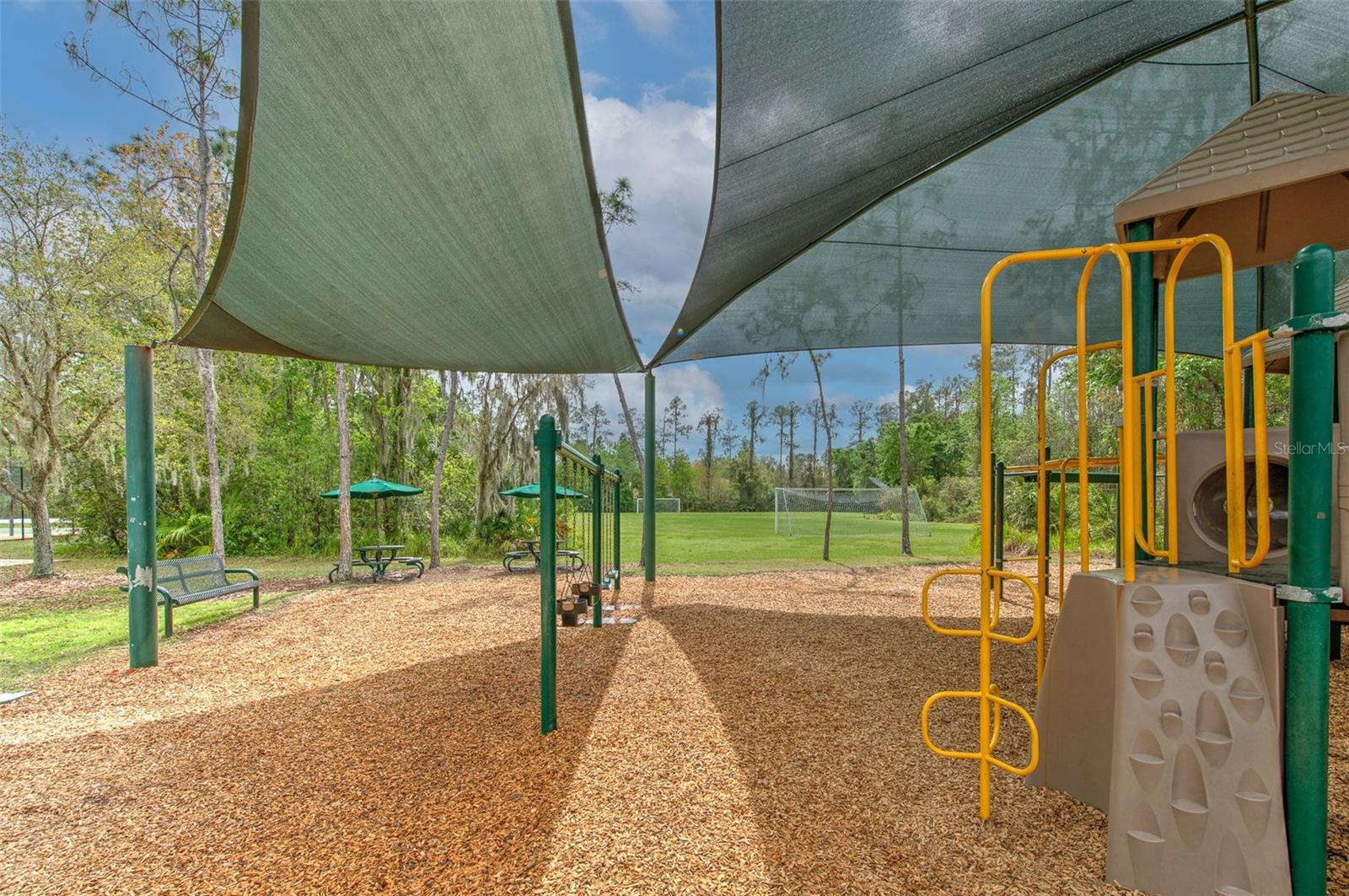 Image 28 of 34 For 27601 Baybrook Loop