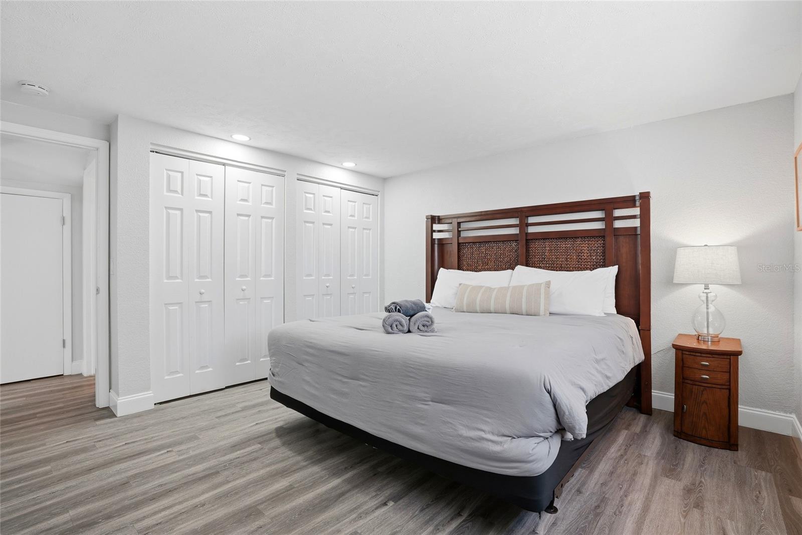 Image 18 of 38 For 721 Village Place