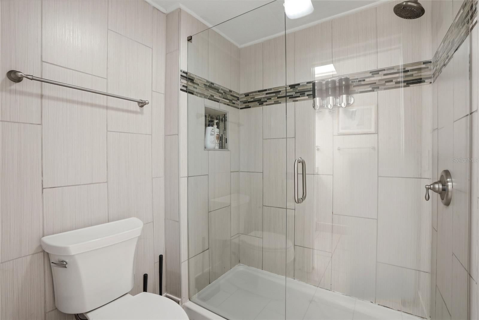 Image 25 of 38 For 721 Village Place