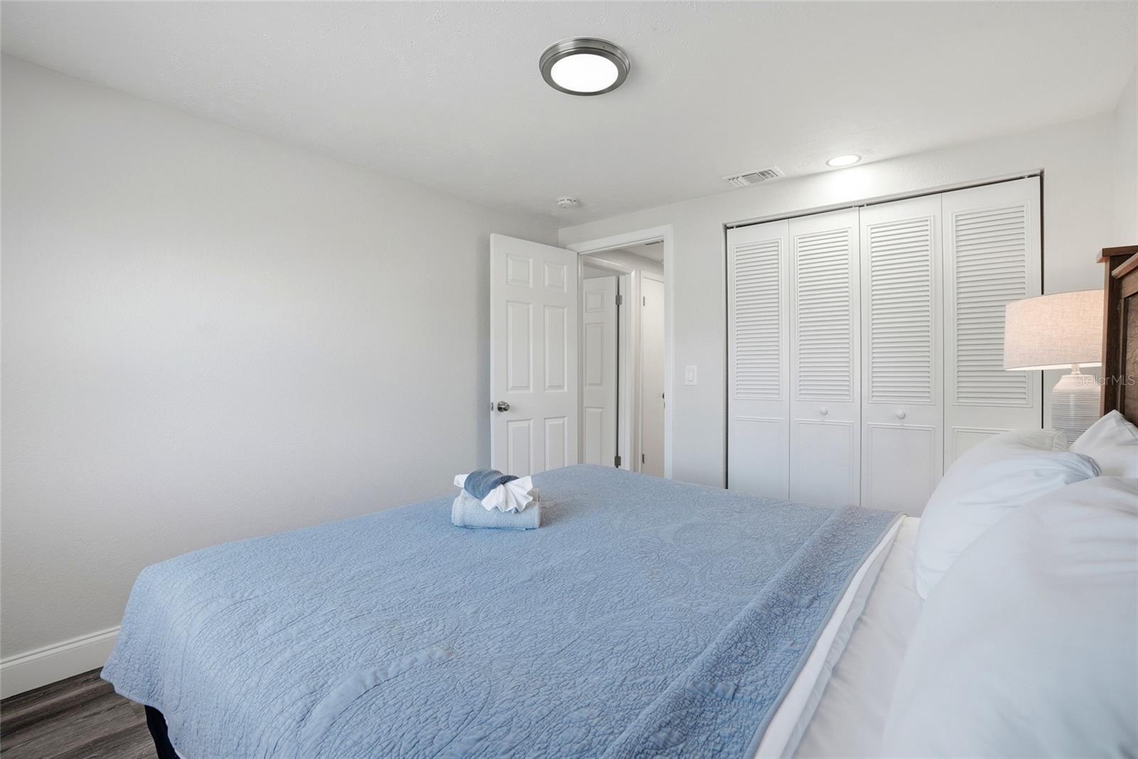 Image 27 of 38 For 721 Village Place