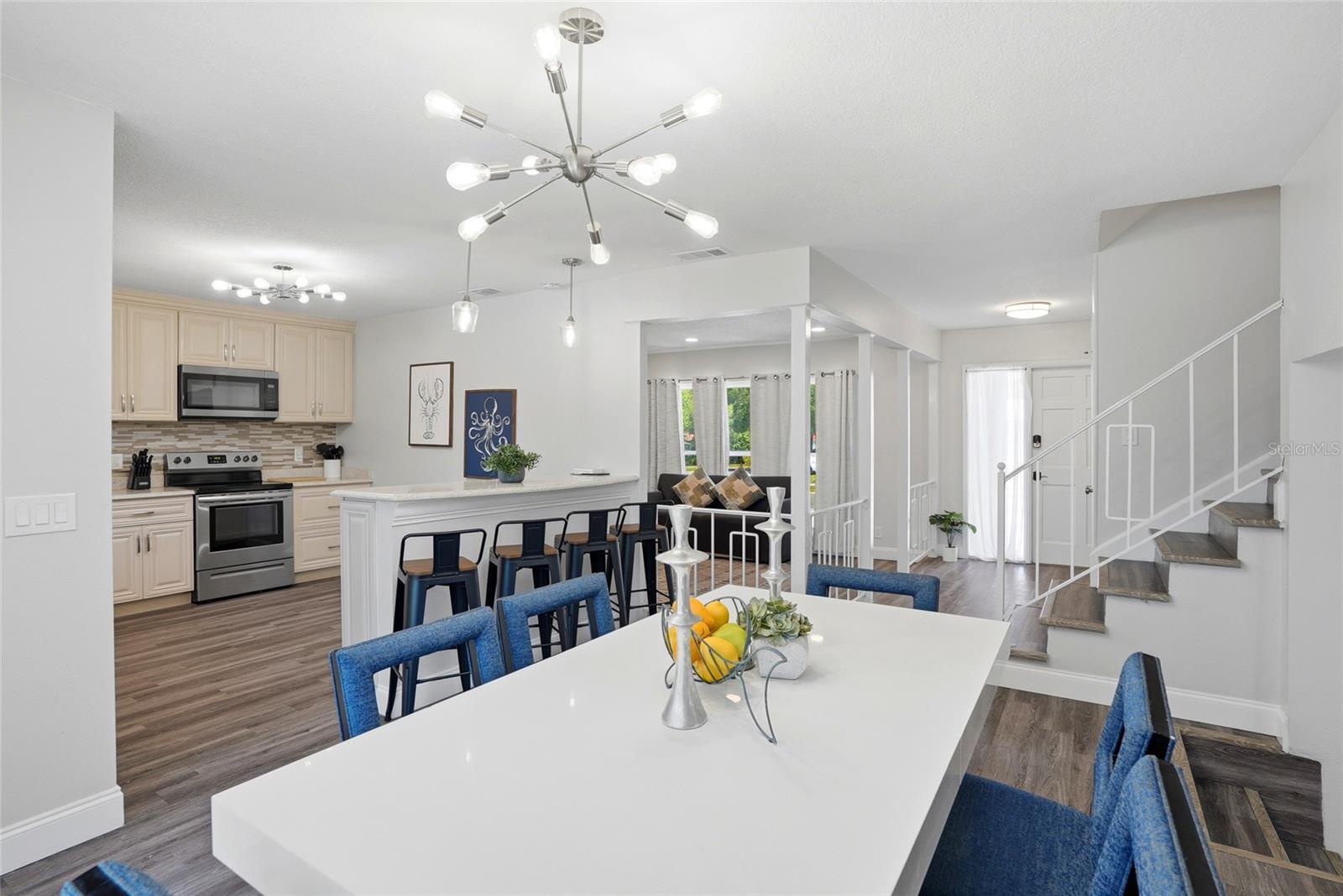 Image 9 of 38 For 721 Village Place