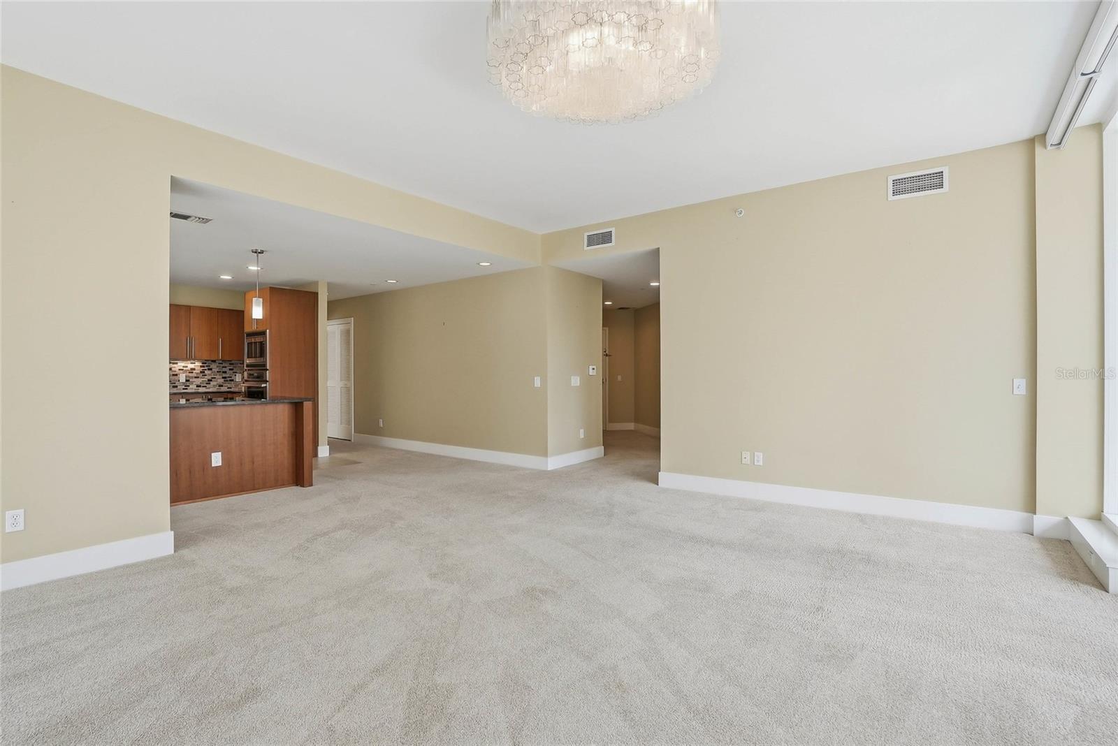 Image 11 of 44 For 175 1st Street S 303