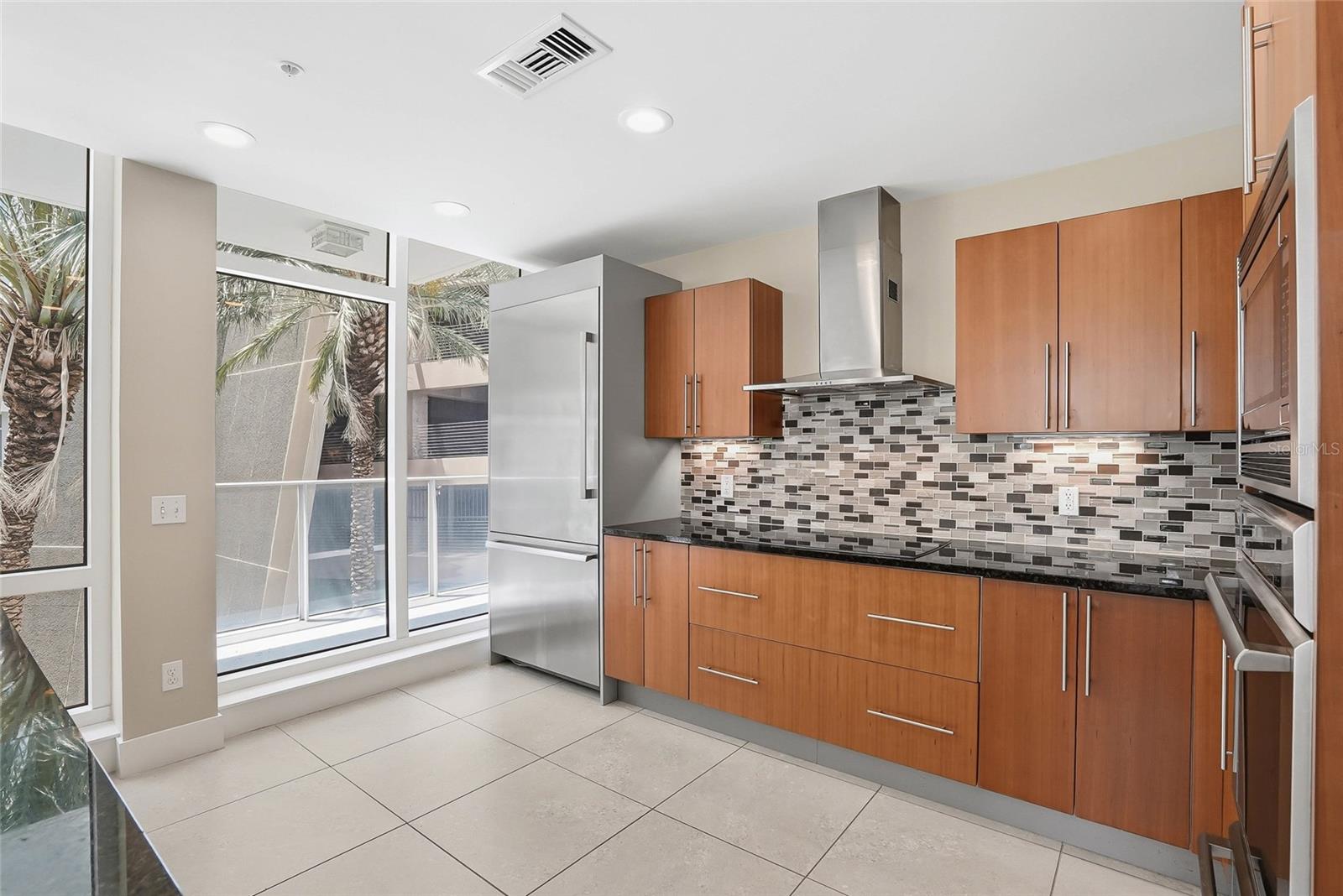 Image 17 of 44 For 175 1st Street S 303