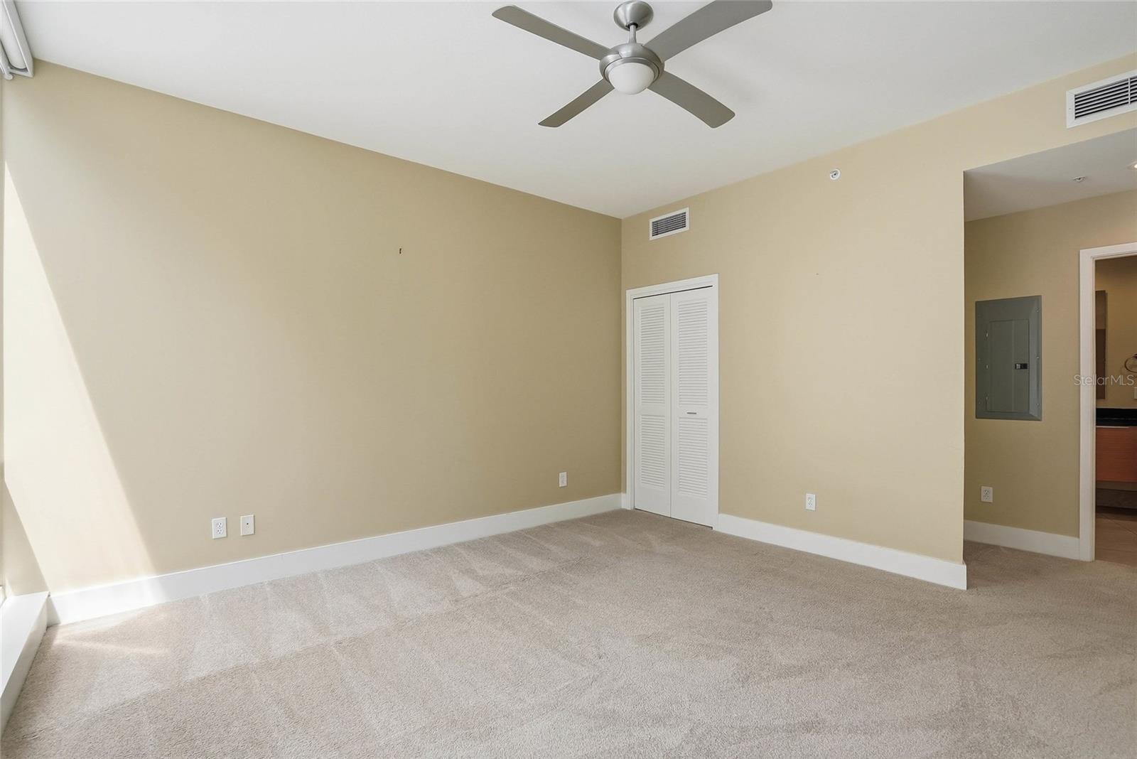 Image 21 of 44 For 175 1st Street S 303