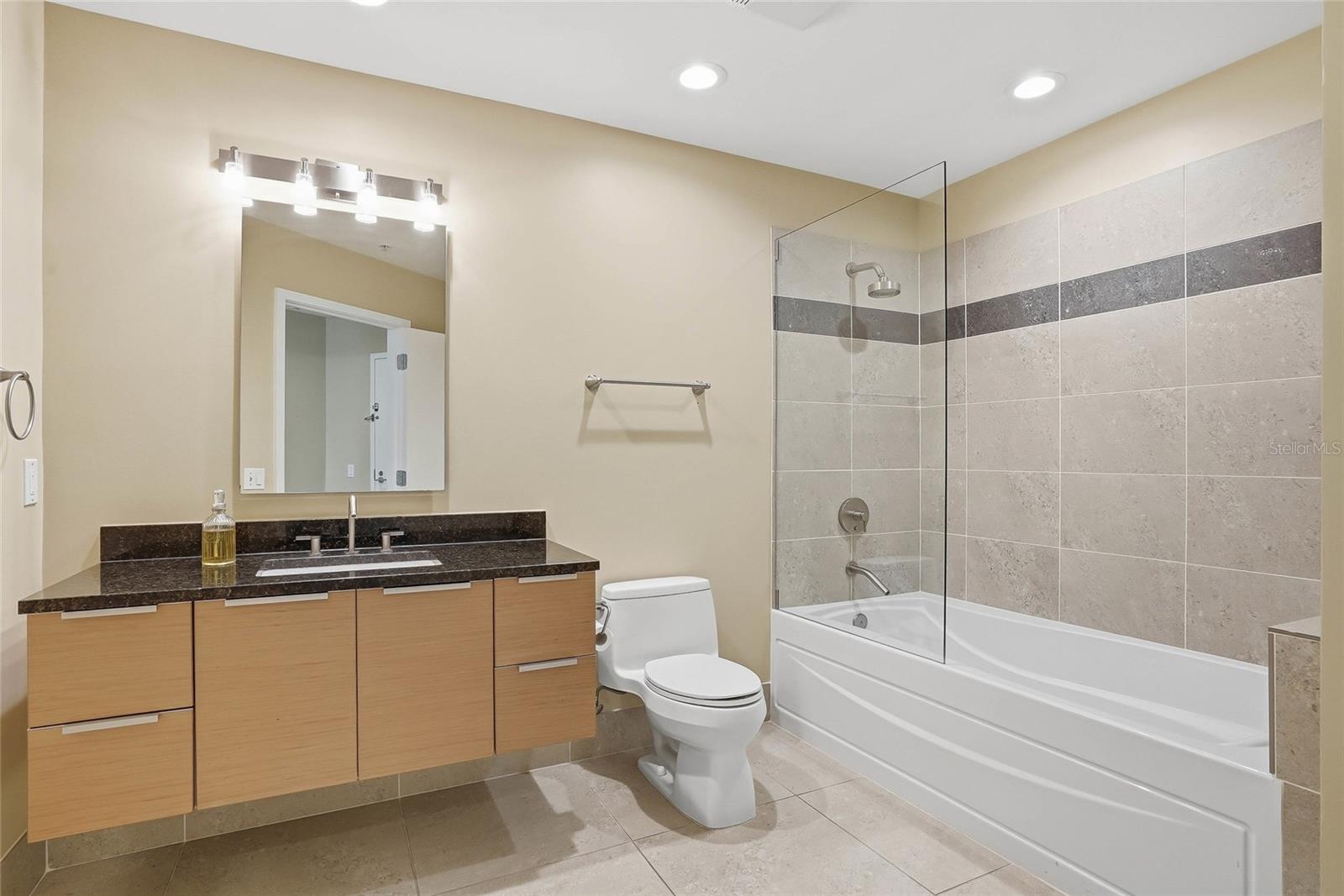Image 27 of 44 For 175 1st Street S 303