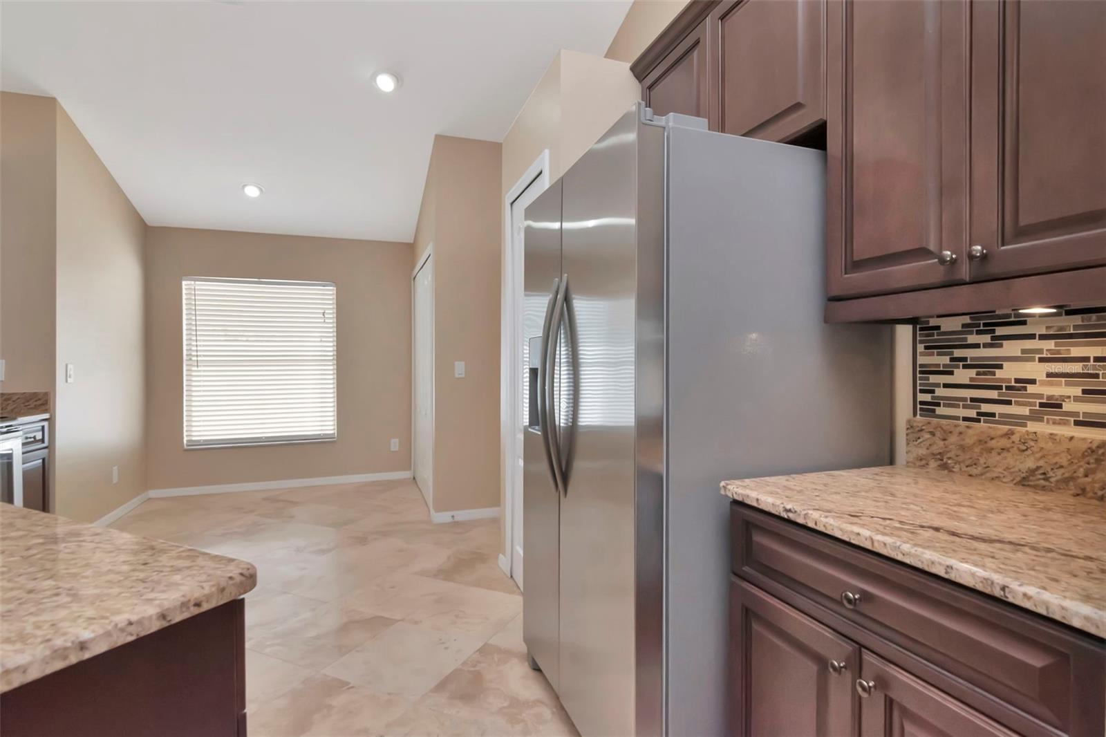 Listing photo id 16 for 3201 Dunstable Drive