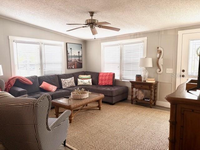 Image 4 of 27 For 15010 113th Avenue N 53