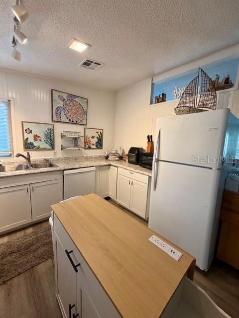 Image 8 of 27 For 15010 113th Avenue N 53