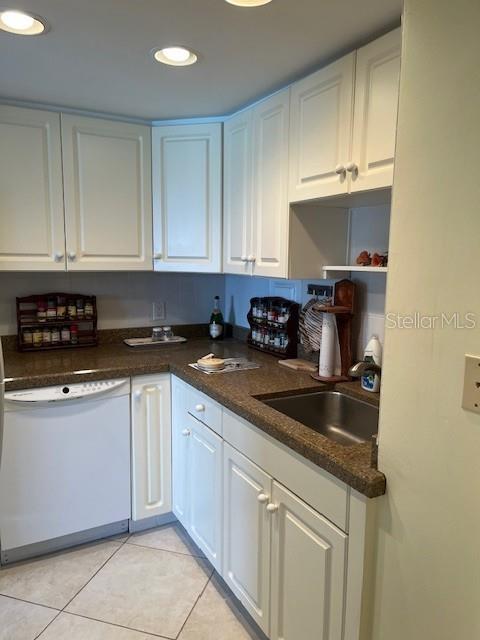 Image 14 of 24 For 880 Mandalay Avenue S713