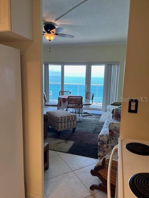 Image 17 of 24 For 880 Mandalay Avenue S713