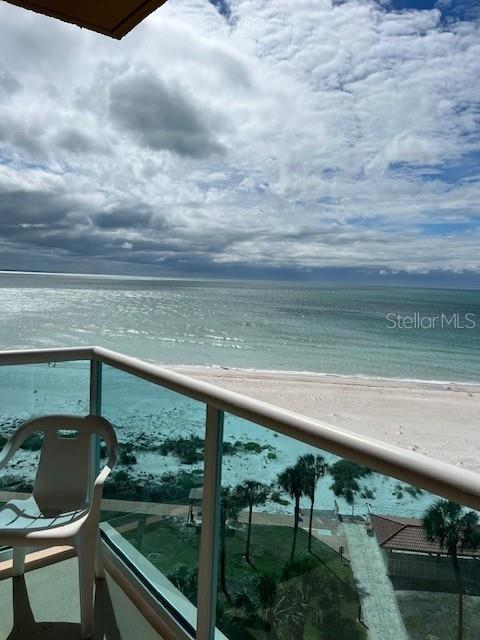 Image 3 of 24 For 880 Mandalay Avenue S713