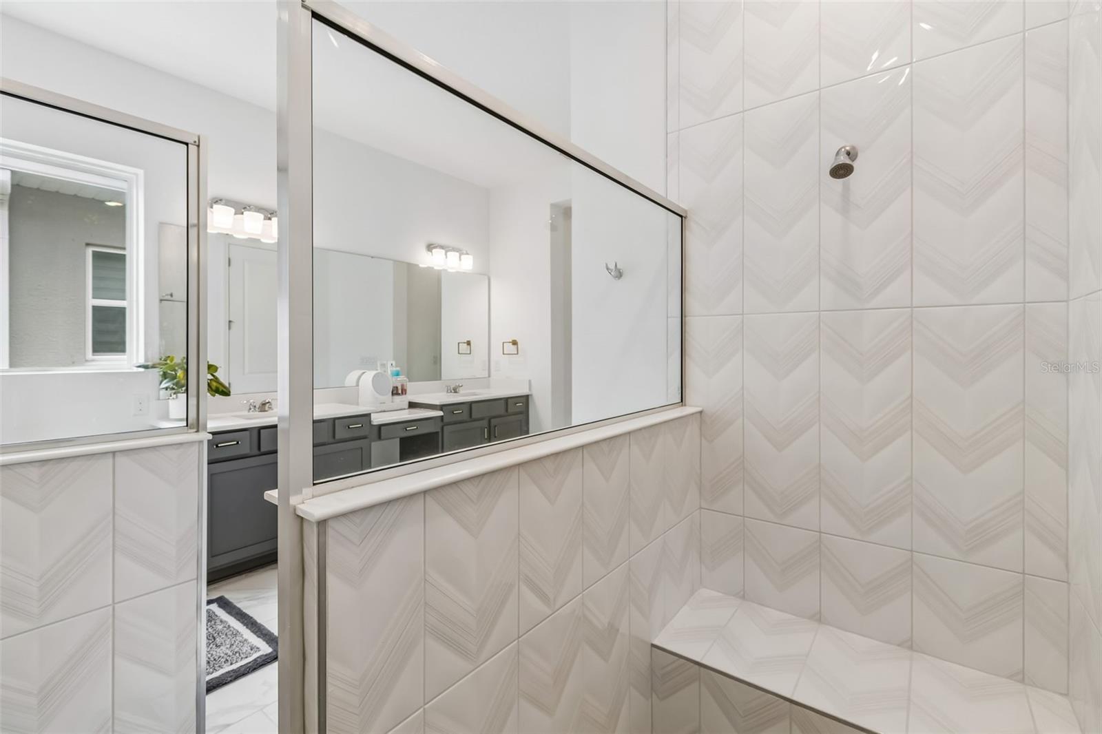 Image 25 of 79 For 19129 Planetree Street