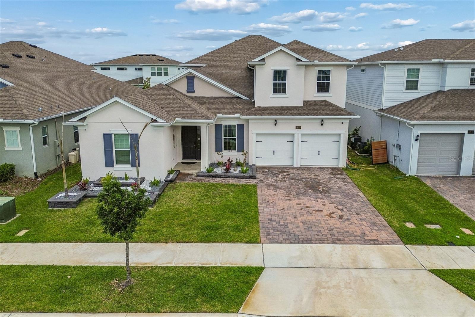 Image 51 of 79 For 19129 Planetree Street