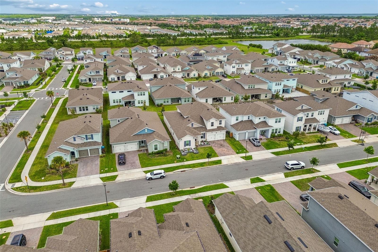 Image 55 of 79 For 19129 Planetree Street