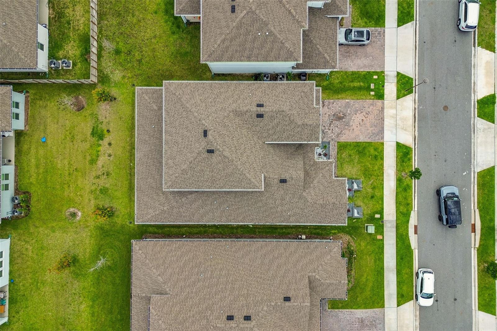 Image 60 of 79 For 19129 Planetree Street