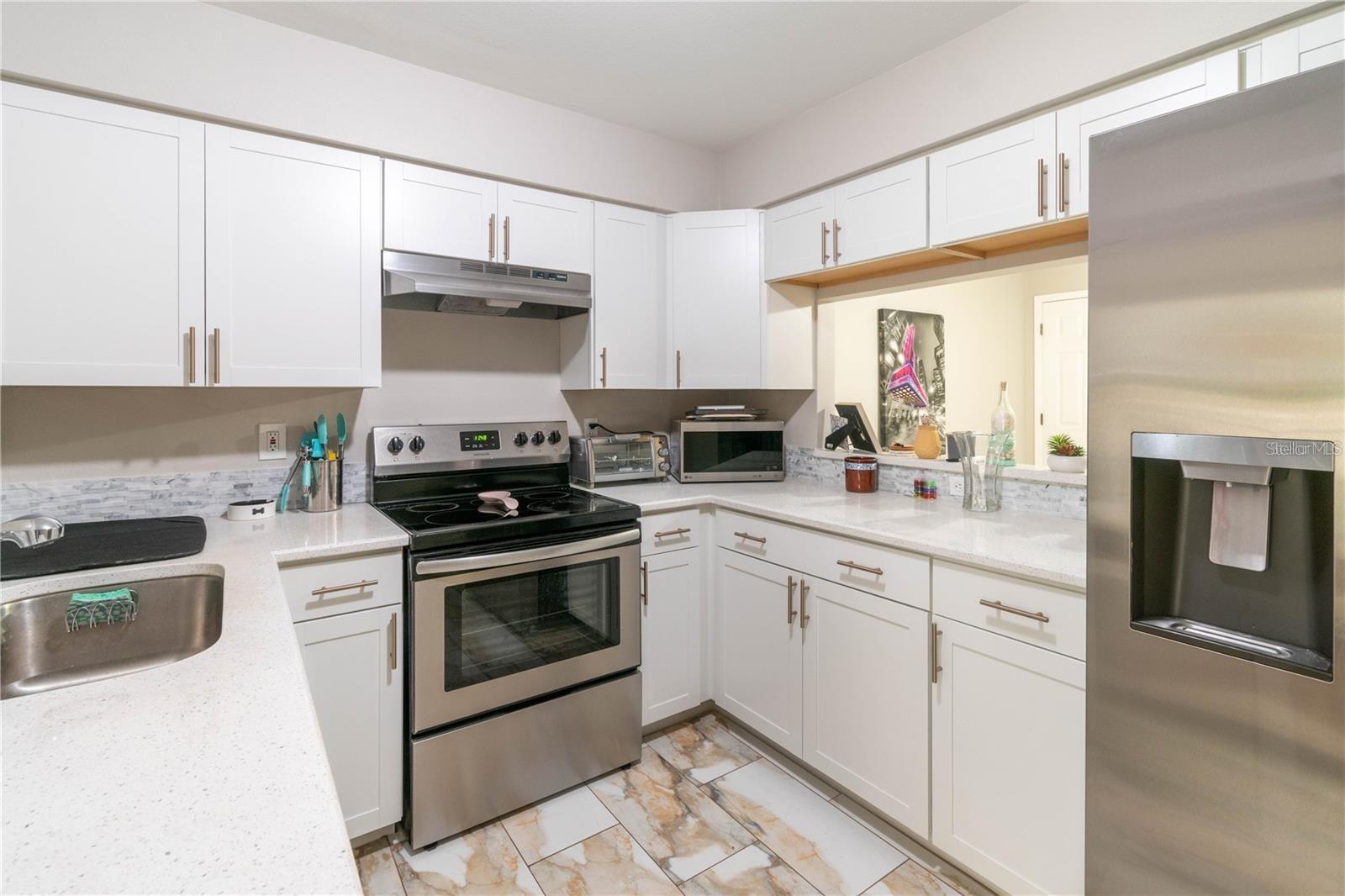 Image 4 of 23 For 2897 Thaxton Drive 65