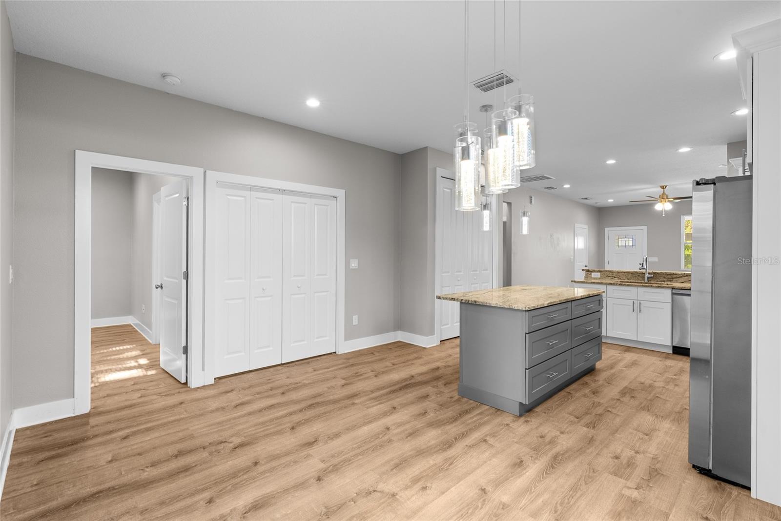 Image 17 of 34 For 6356 30th Way N