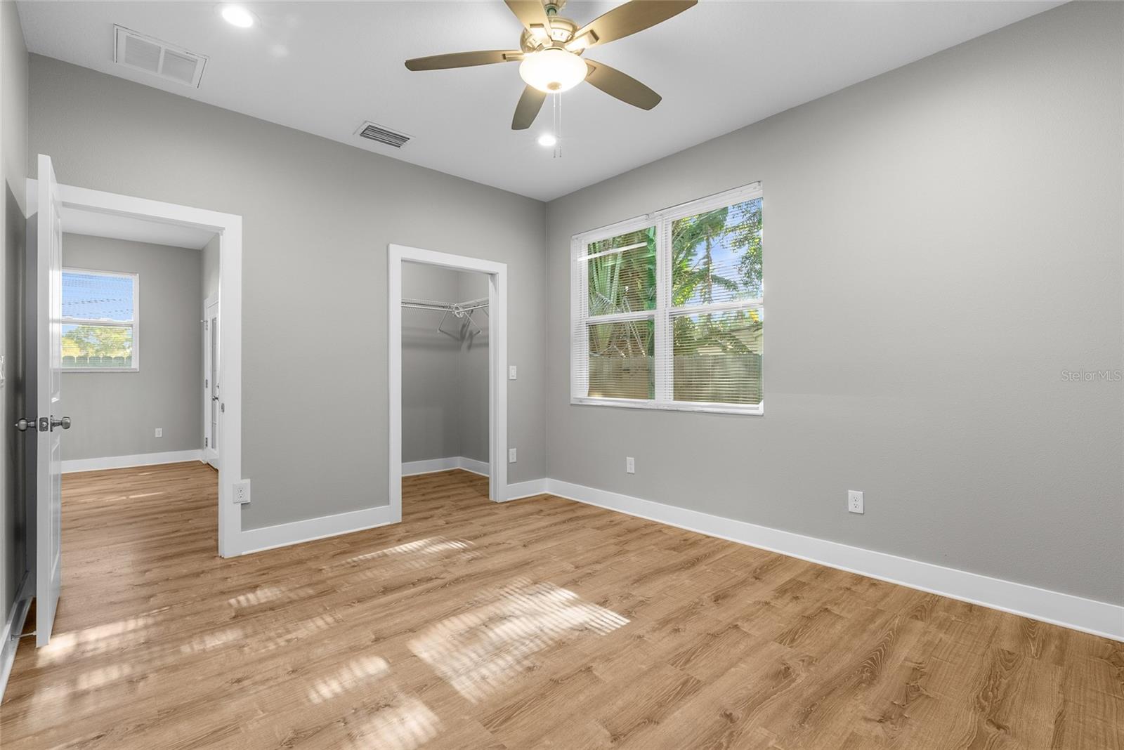 Image 21 of 34 For 6356 30th Way N