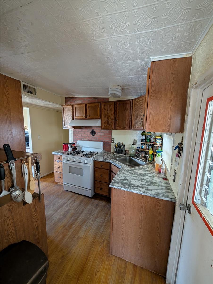 Image 8 of 14 For 980 7th Street Nw 55