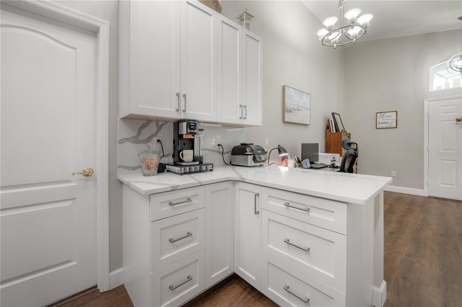 Image 10 of 46 For 8507 Tiara Park Way