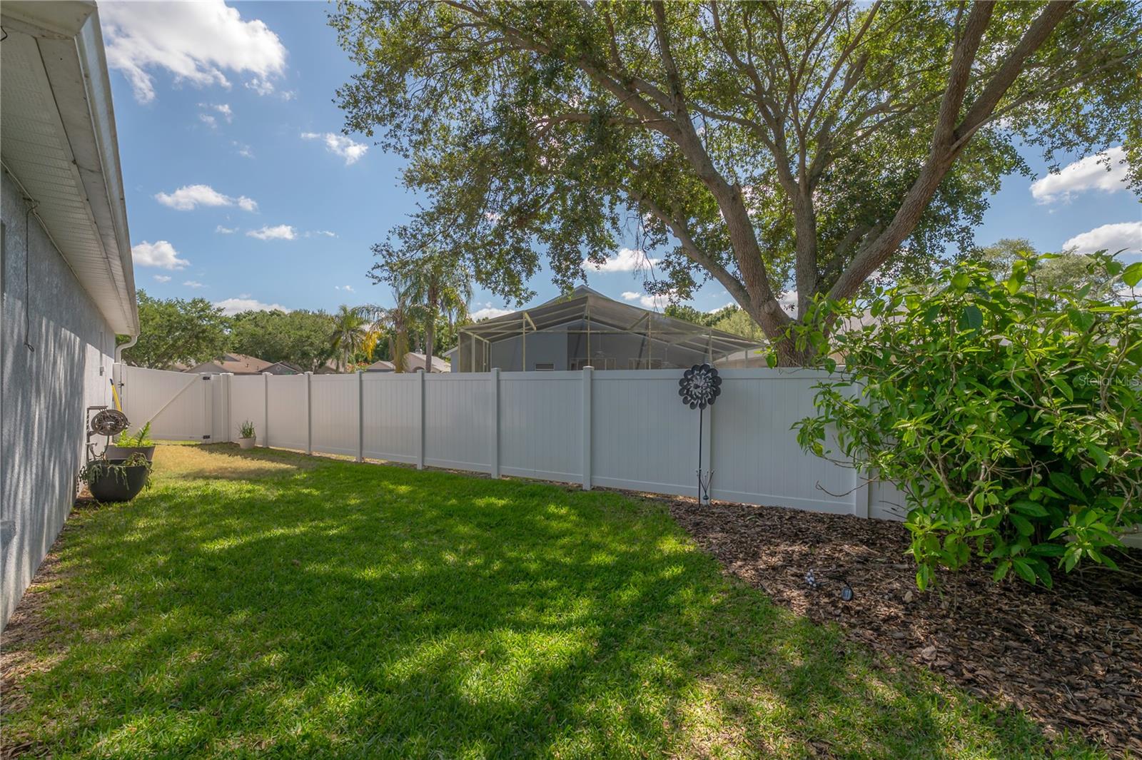 Image 18 of 46 For 8507 Tiara Park Way