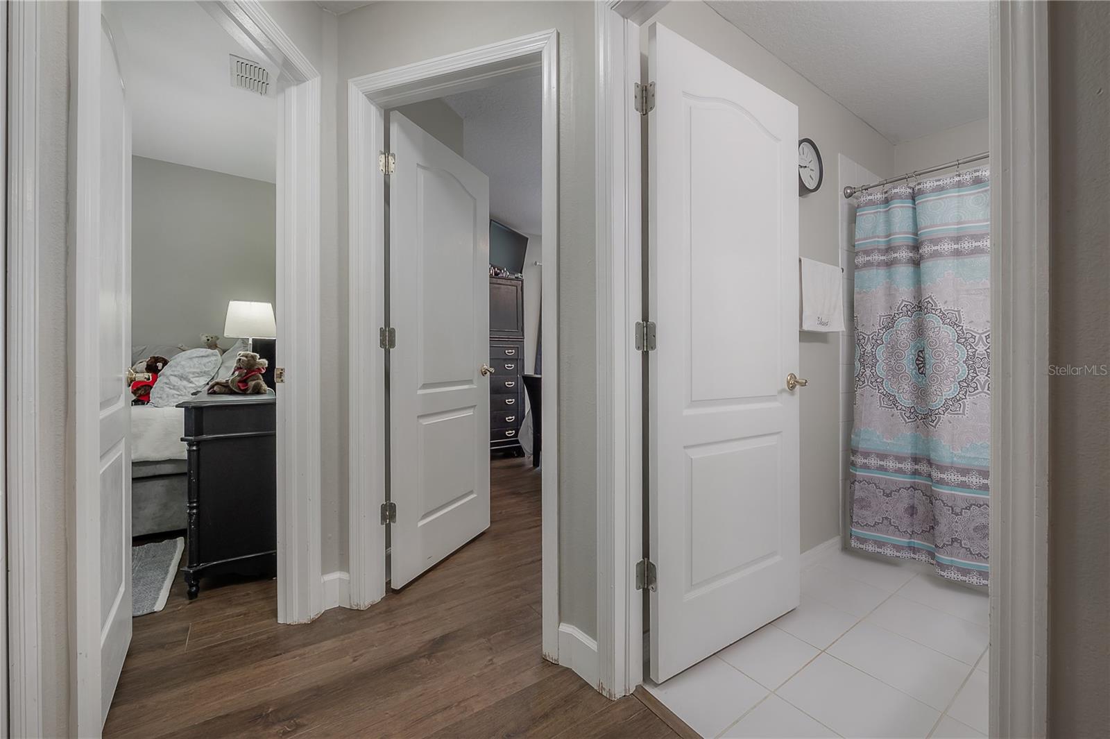 Image 30 of 46 For 8507 Tiara Park Way