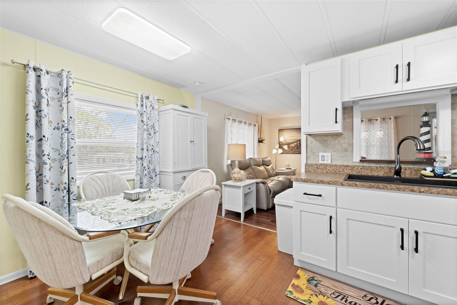 Image 17 of 48 For 8979 Highpoint Boulevard