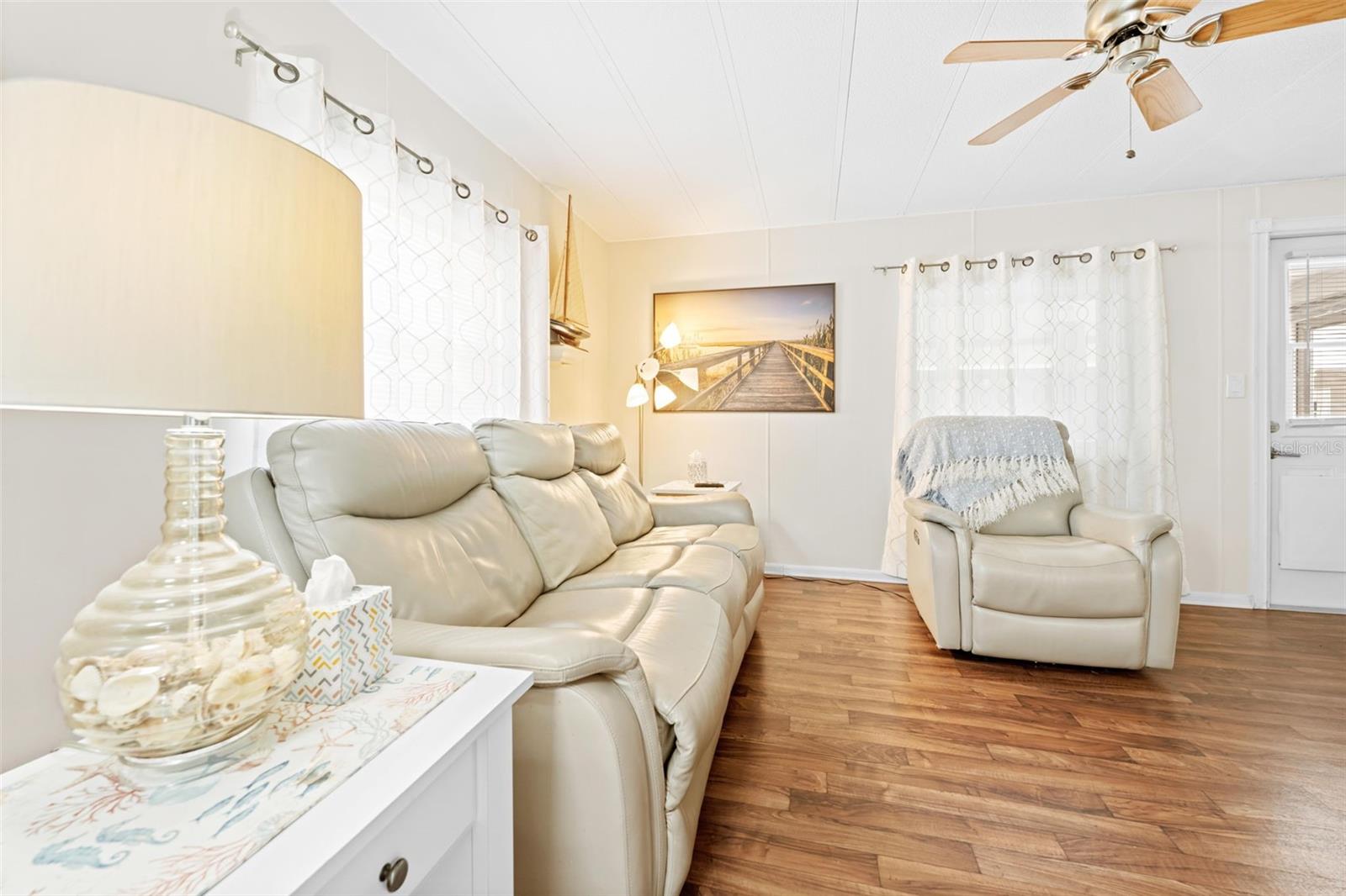 Image 7 of 48 For 8979 Highpoint Boulevard