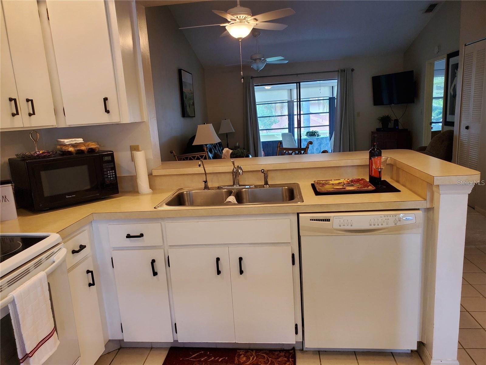 Image 6 of 54 For 322 Kelsey Way 6