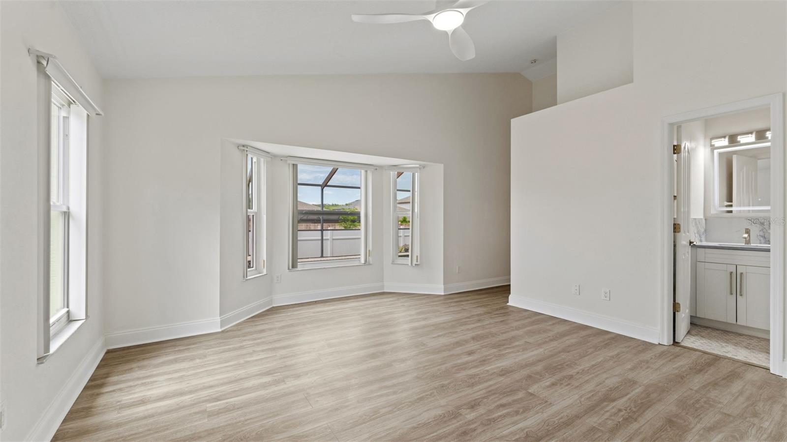 Image 14 of 34 For 11708 Carrollwood Cove Drive
