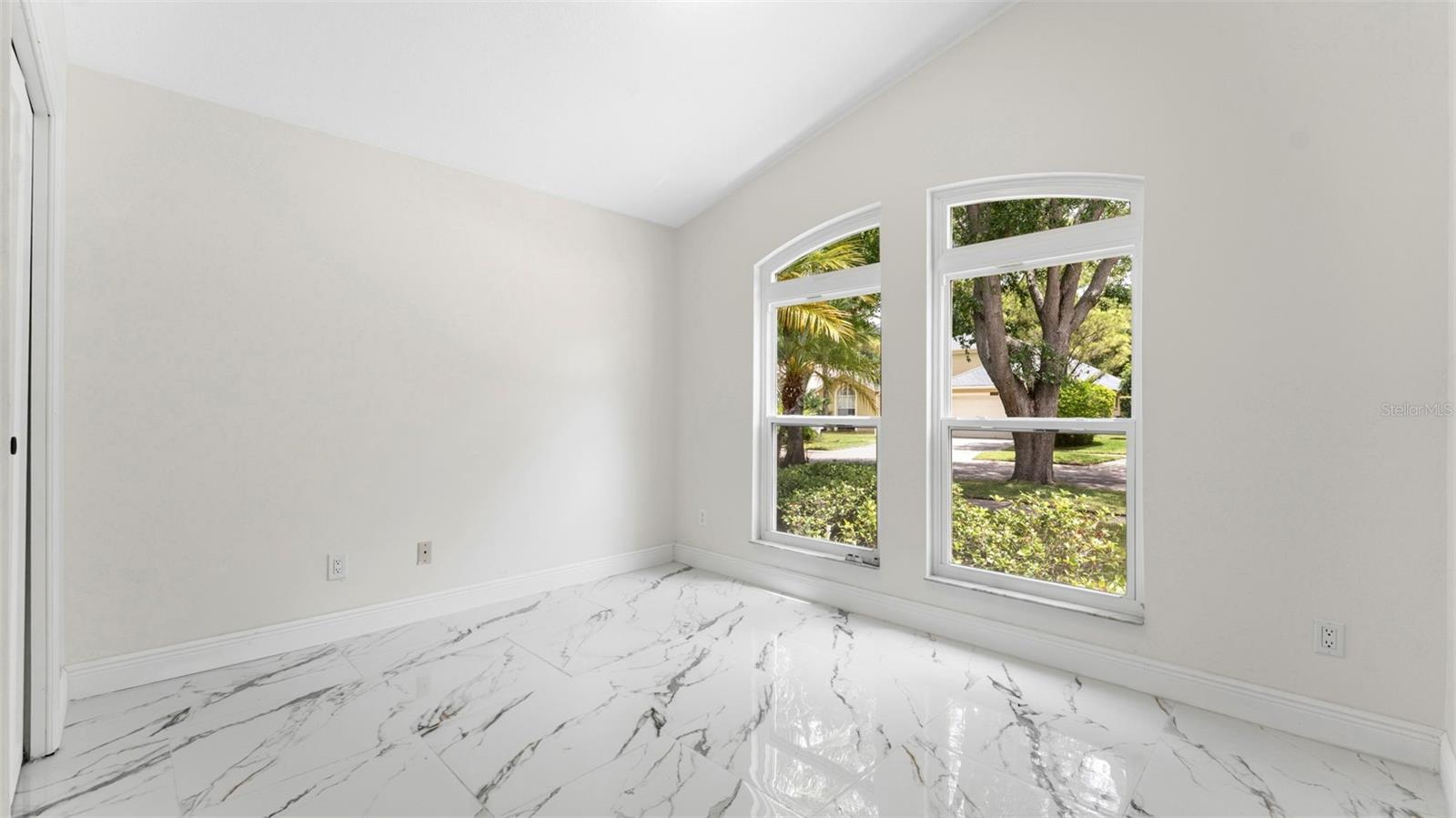 Image 24 of 34 For 11708 Carrollwood Cove Drive