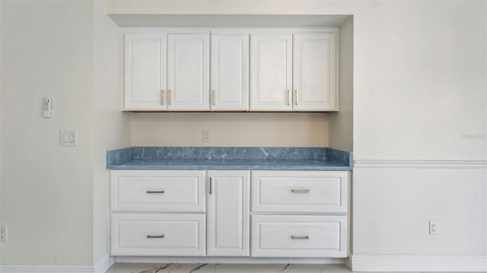 Image 9 of 34 For 11708 Carrollwood Cove Drive