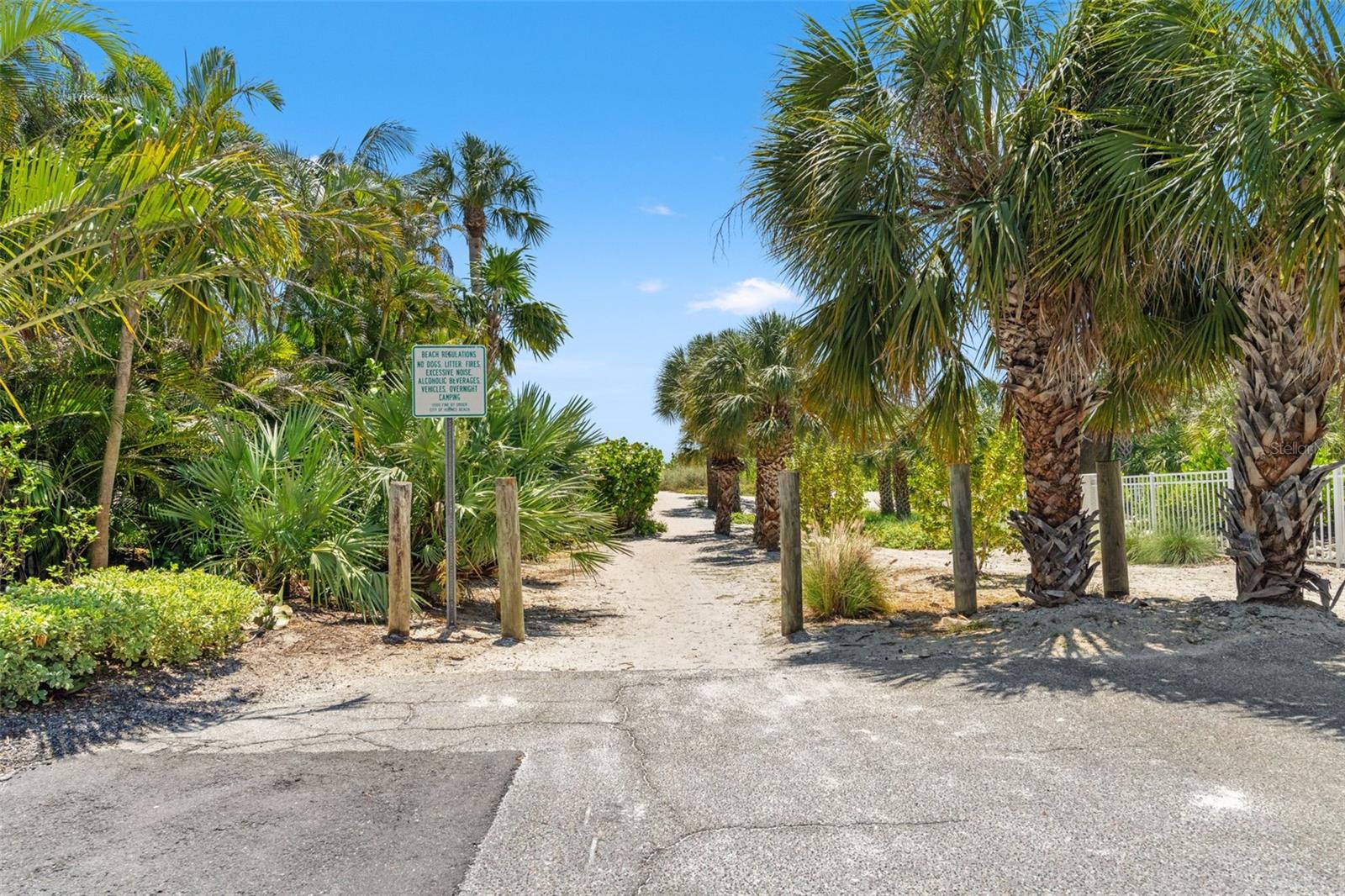Image 7 of 81 For 8106 Gulf Drive A&b