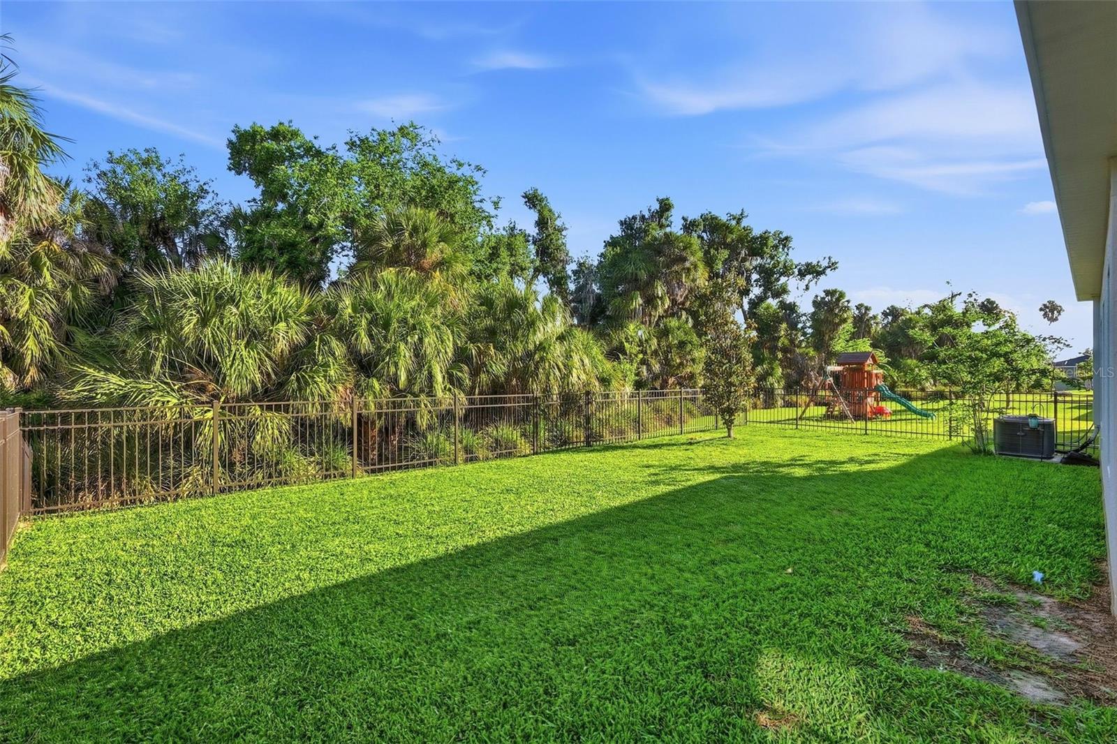 Image 26 of 42 For 9822 Eventide Trail