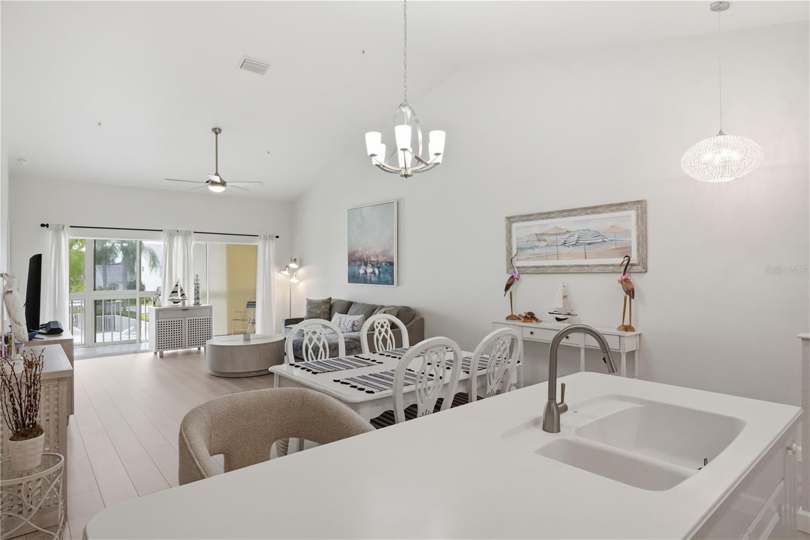 Image 15 of 33 For 6594 Fairway Gardens Drive 6594