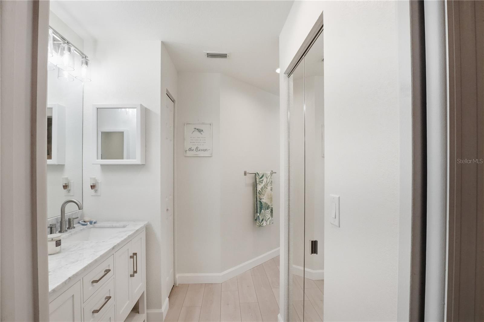 Image 25 of 33 For 6594 Fairway Gardens Drive 6594