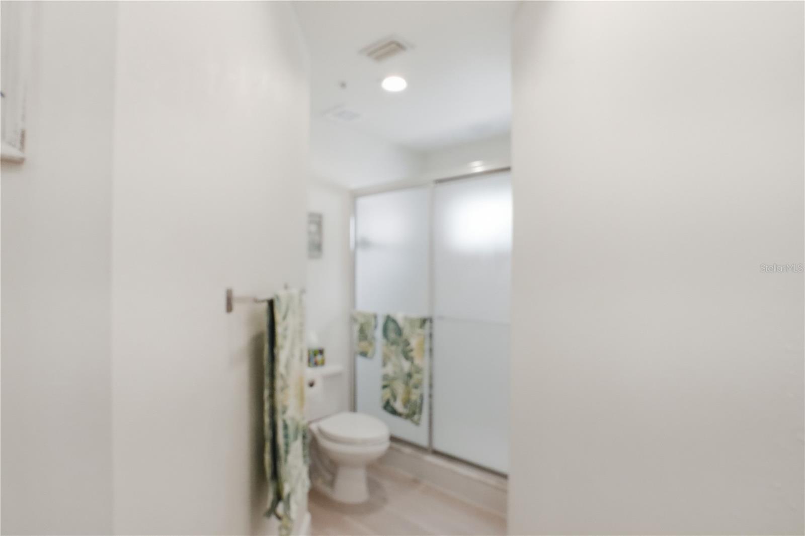 Image 26 of 33 For 6594 Fairway Gardens Drive 6594