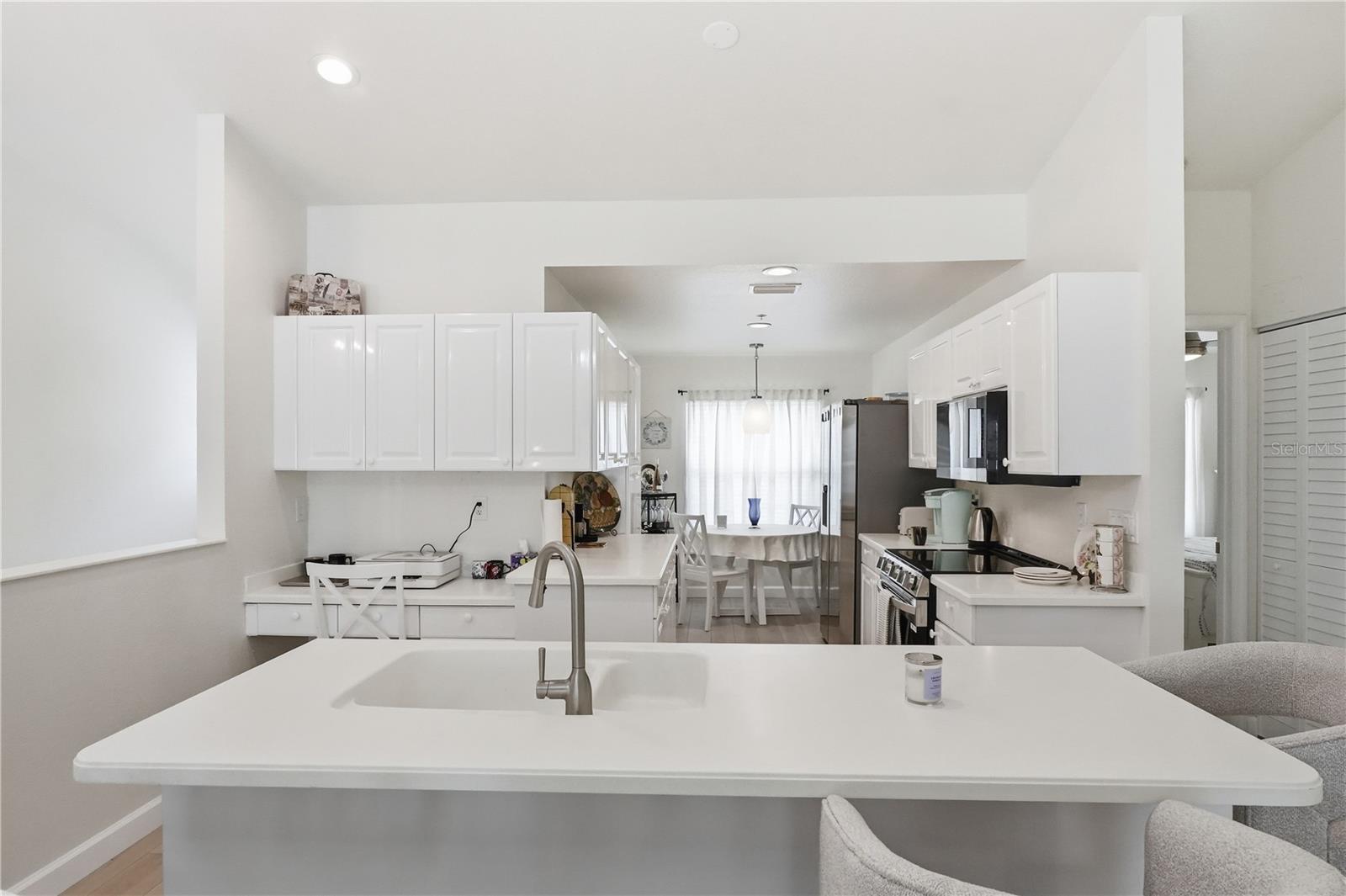 Image 8 of 33 For 6594 Fairway Gardens Drive 6594