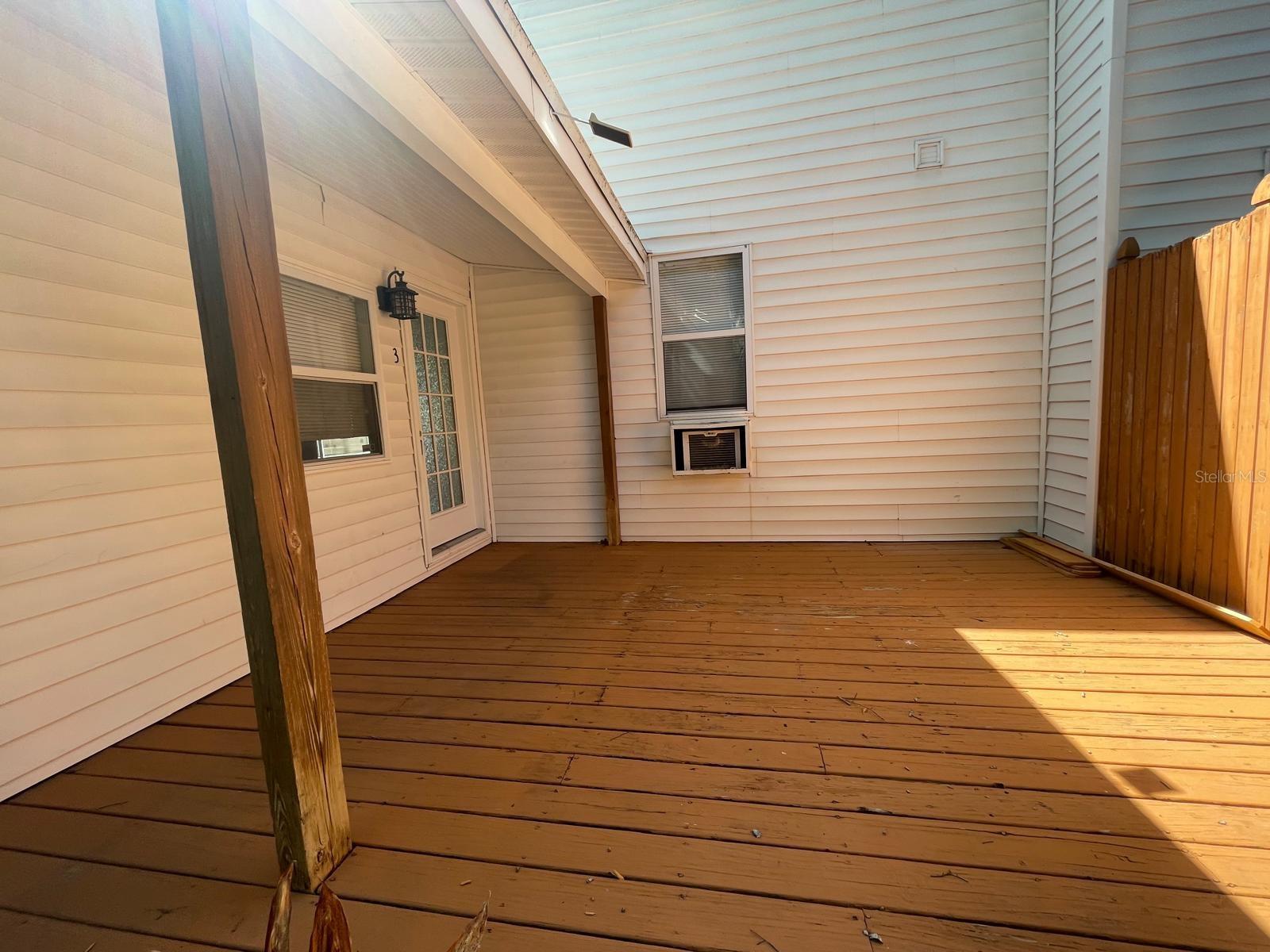 Image 3 of 8 For 255 6th Avenue N 3