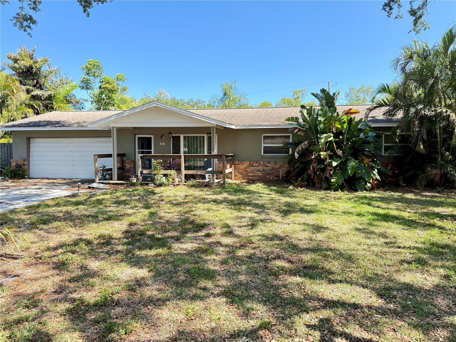 Details for 720 15th Avenue Sw, LARGO, FL 33770