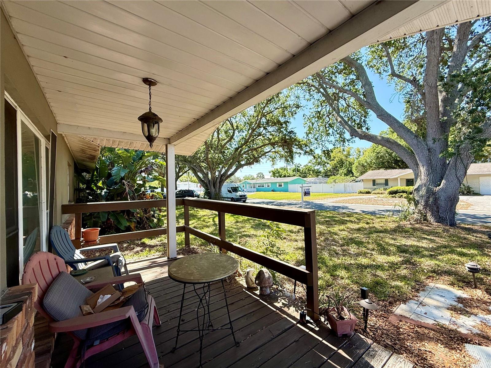 Image 3 of 36 For 720 15th Avenue Sw