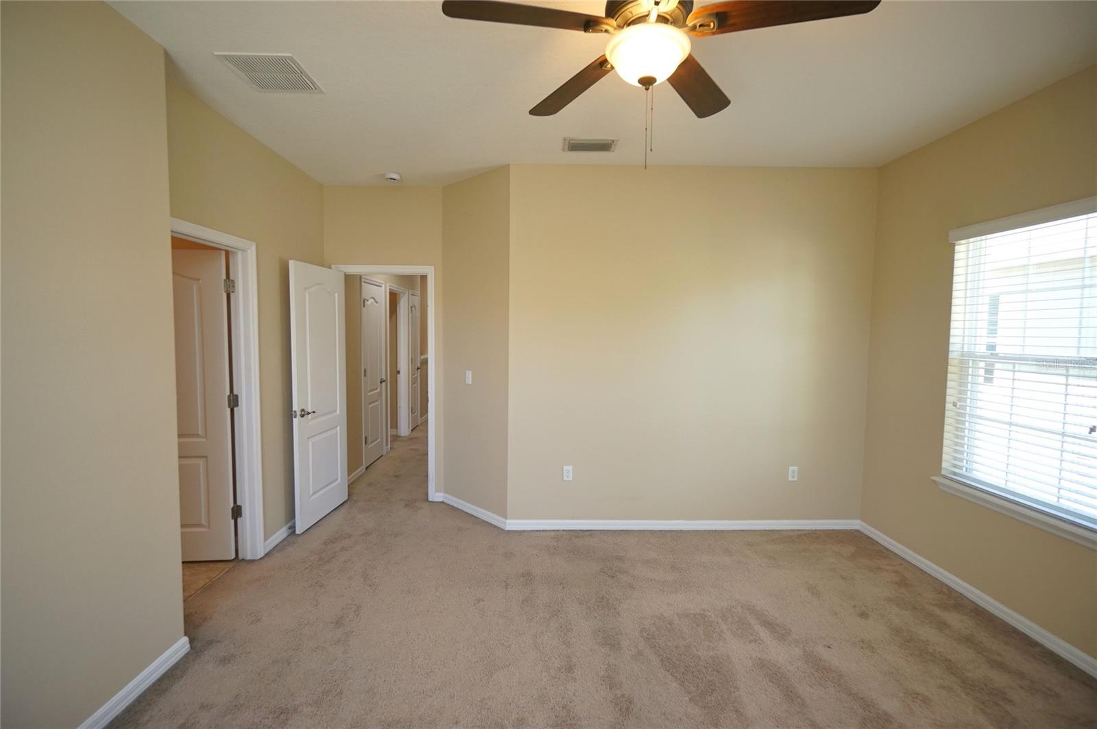 Image 19 of 21 For 7001 Interbay Boulevard 345