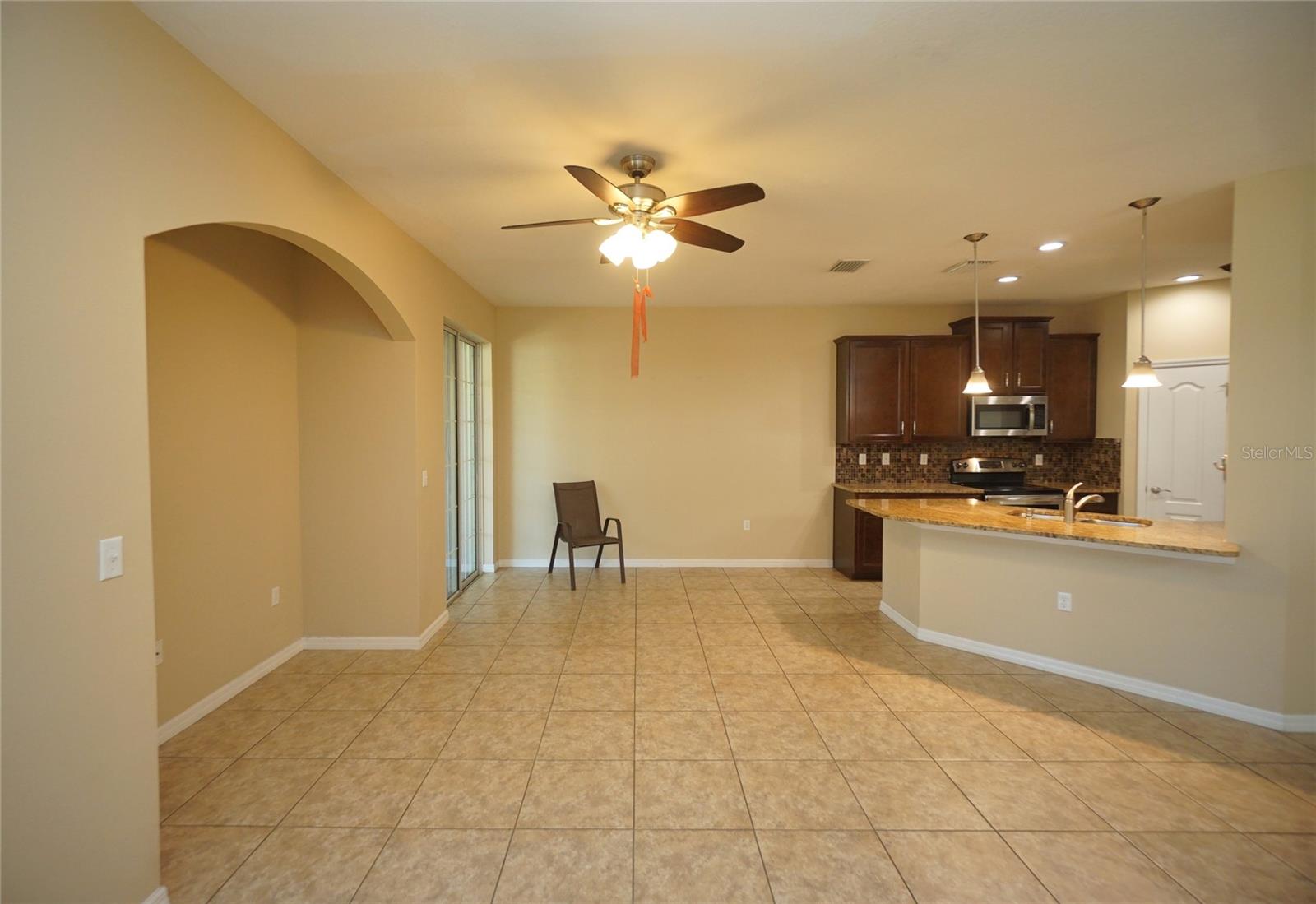 Image 3 of 21 For 7001 Interbay Boulevard 345