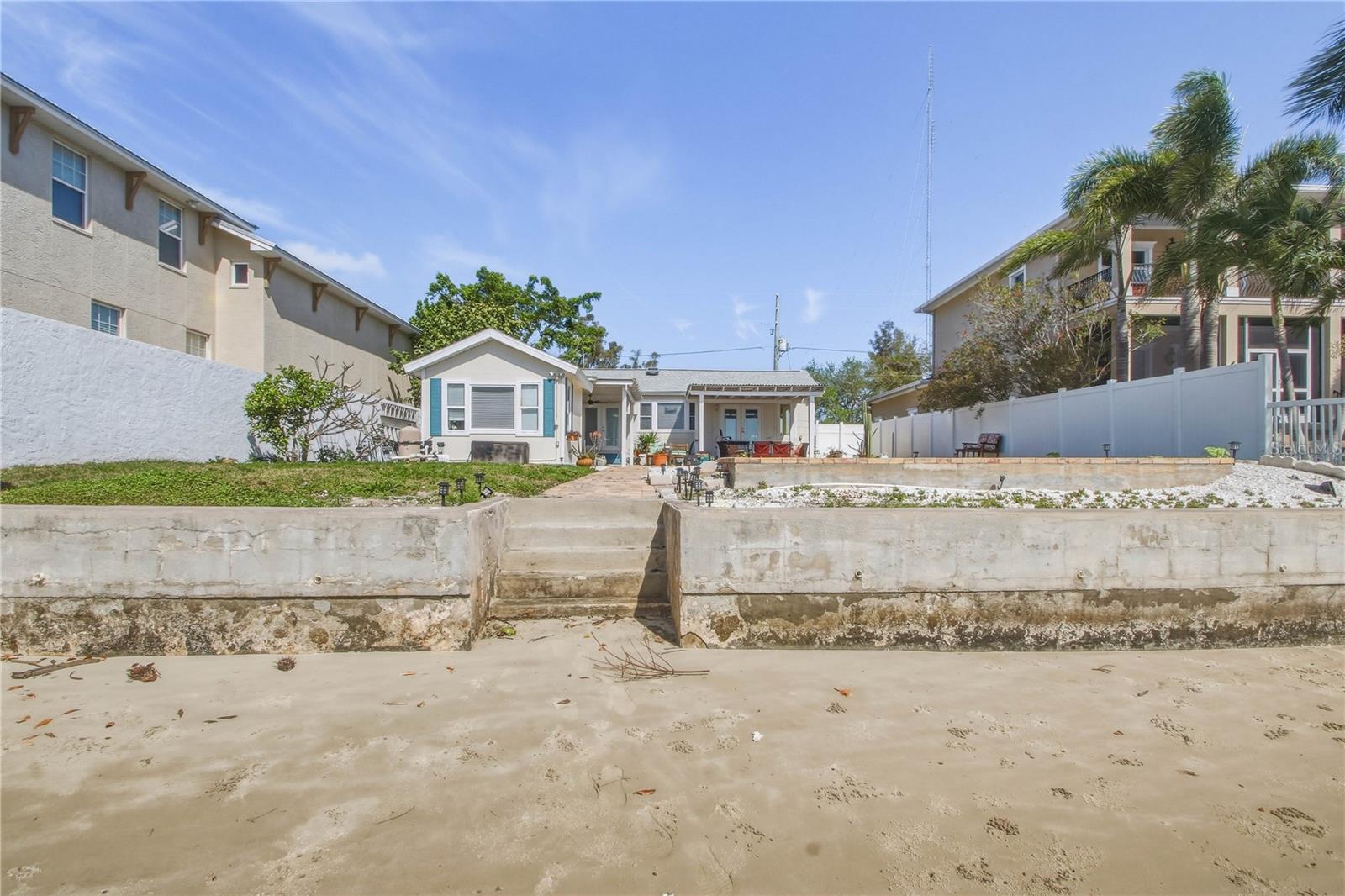 Image 20 of 21 For 950 Weedon Drive Ne