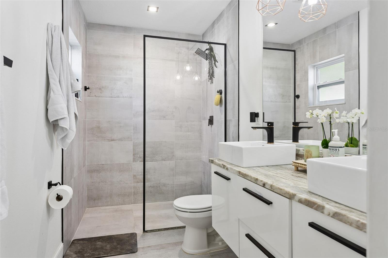 Image 33 of 50 For 1006 Norfolk Street