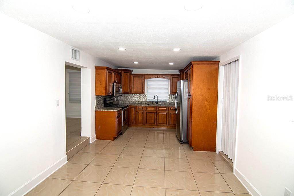 Image 12 of 31 For 6506 Saline Street