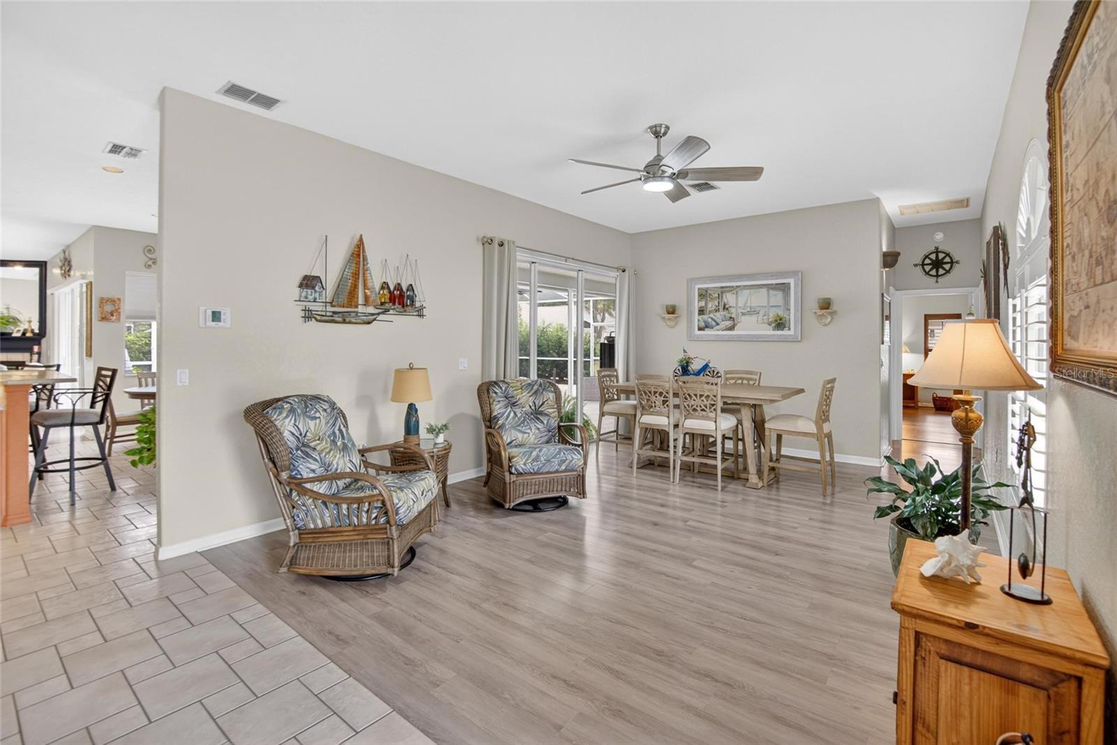 Image 13 of 81 For 2804 Clubhouse Drive