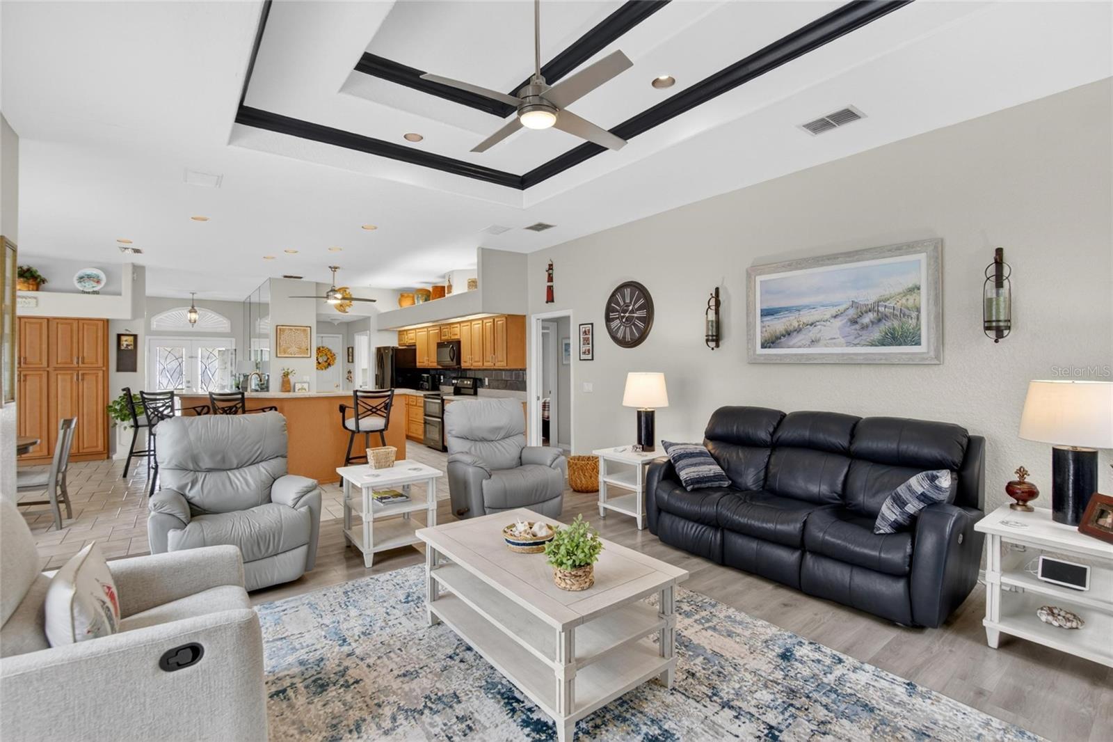 Image 32 of 81 For 2804 Clubhouse Drive