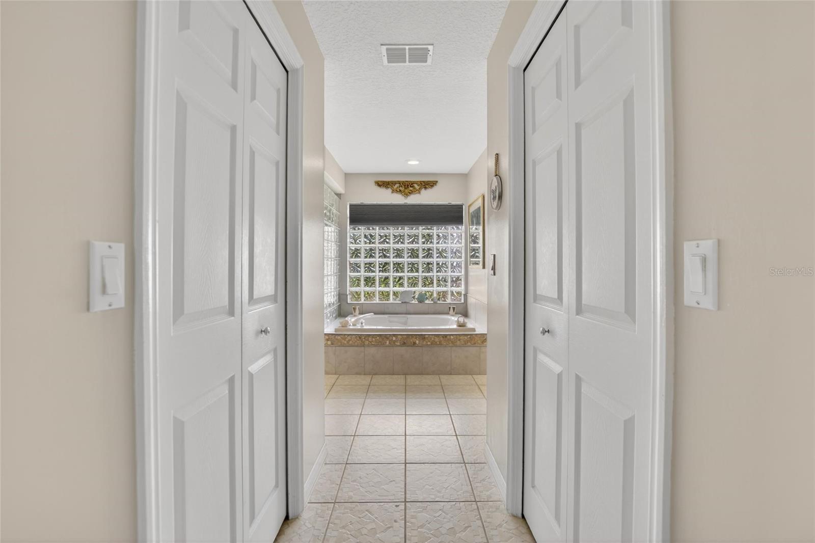 Image 53 of 81 For 2804 Clubhouse Drive